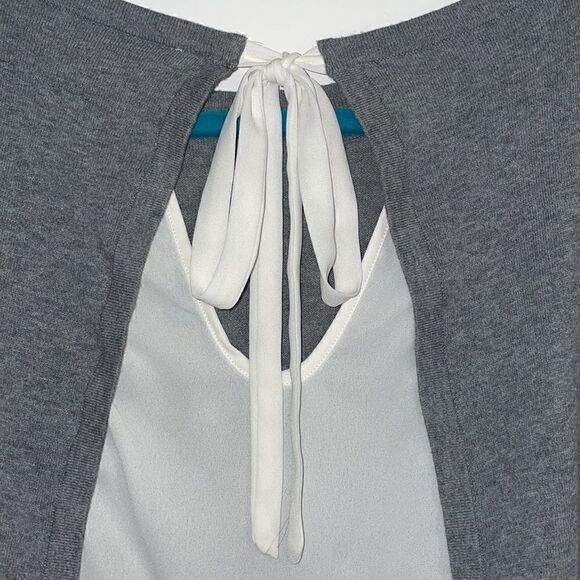 Loft Outlet bow and keyhole semi-sheer split back detail in grey and white S - Picture 3 of 6